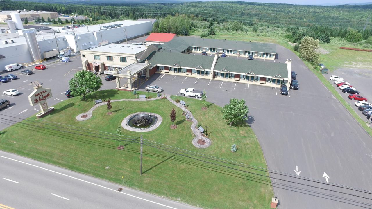 Hotel Motel Le Quiet Lac-Megantic Bagian luar foto